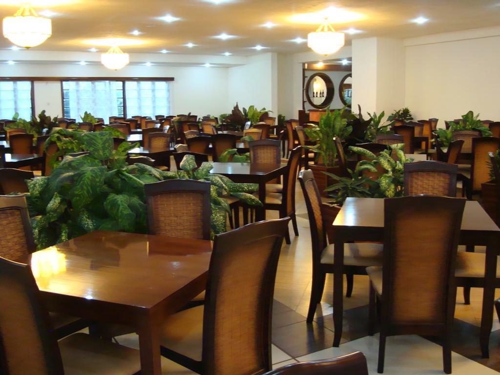 Jinja Nile Resort Экстерьер фото
